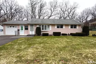 37 Indian Run, Enfield, CT 06082 - Photo 4