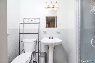 523 W Jackson Ave, Bridgeport, CT 06604 - Photo 24