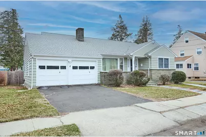 523 West Jackson Avenue, Bridgeport, CT 06604 - Photo 2