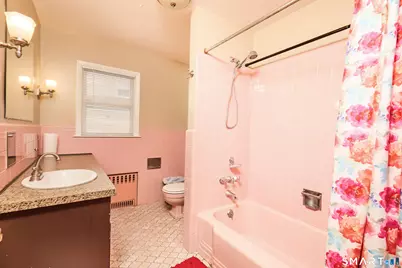 523 West Jackson Avenue, Bridgeport, CT 06604 - Photo 32