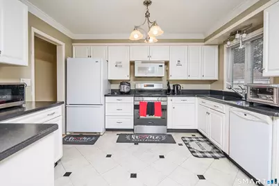 523 West Jackson Avenue, Bridgeport, CT 06604 - Photo 20