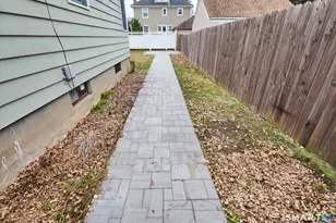 523 W Jackson Ave, Bridgeport, CT 06604 - Photo 8