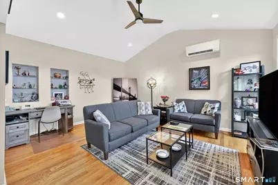 21 Lakeview Boulevard, Avon, CT 06001 - Photo 8