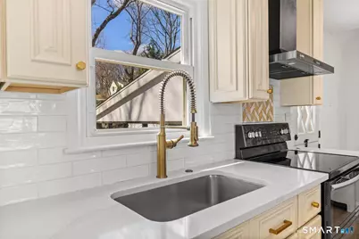 28 Camore Street, Stamford, CT 06905 - Photo 10