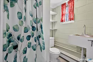 362 Oliver Rd, New Haven, CT 06515 - Photo 22