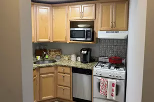 1 Peck Ave, West Haven, CT 06516 - Photo 10