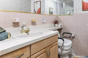 669 Queen St, Bridgeport, CT 06606 - Photo 28