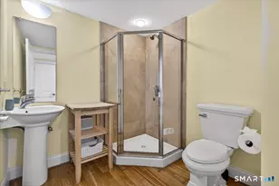 629 Chapel St, New Haven, CT 06511 - Photo 18