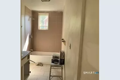 426 Union Avenue #2, Bridgeport, CT 06607 - Photo 6