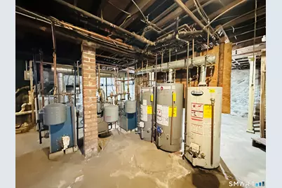 133 Quaker Lane South #2, West Hartford, CT 06119 - Photo 8