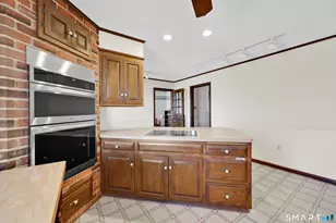 619 Woodruff St, Southington, CT 06489 - Photo 18