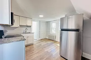 133 Quaker Ln S, West Hartford, CT 06119 - Photo 8