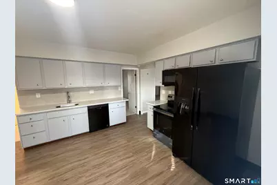 37 Wakefield Court #1, New Britain, CT 06053 - Photo 10