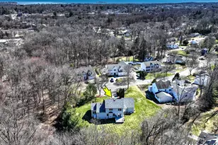 35 Century Ln, Milford, CT 06461 - Photo 2