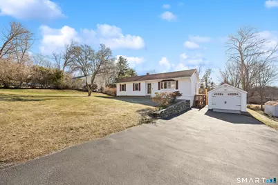 32 Sandy Lane, Wolcott, CT 06716 - Photo 2