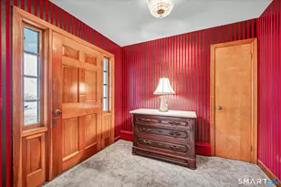 28 Fairview Ave, Wallingford, CT 06492 - Photo 4