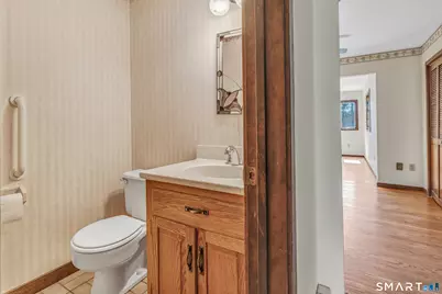 107 Broadway, Trumbull, CT 06611 - Photo 14