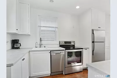 212 New Canaan Avenue #COTTAGE, Norwalk, CT 06850 - Photo 4