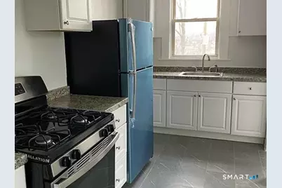 570 Broad Street #B, Meriden, CT 06450 - Photo 2