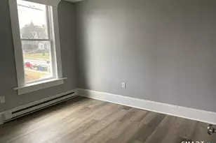 570 Broad St, Meriden, CT 06450 - Photo 4