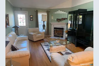 885 Glacier Way #885, Southington, CT 06489 - Photo 2