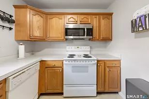 500 Darling St, Southington, CT 06489 - Photo 16