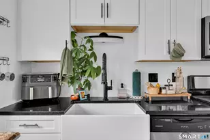 180 Skyview Dr, Cromwell, CT 06416 - Photo 8