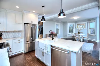 20 Eversley Avenue, Norwalk, CT 06851 - Photo 10