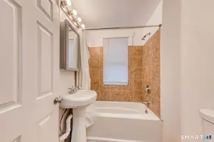 152 Oak St, New Britain, CT 06051 - Photo 14