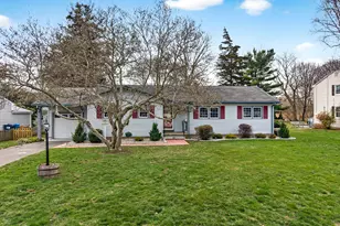 15 Buell Ct, Clinton, CT 06413 - Photo 2