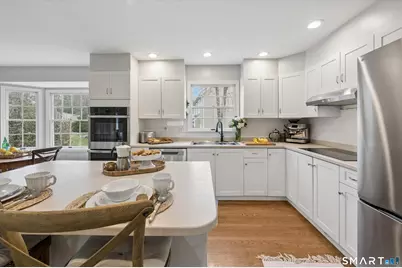 42 Hastings Lane, Stamford, CT 06905 - Photo 8