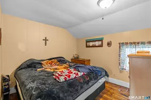 148 Pleasant St, Enfield, CT 06082 - Photo 12