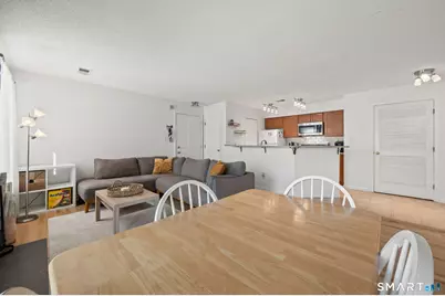 1 Forest Glen Circle #11, Middletown, CT 06457 - Photo 10