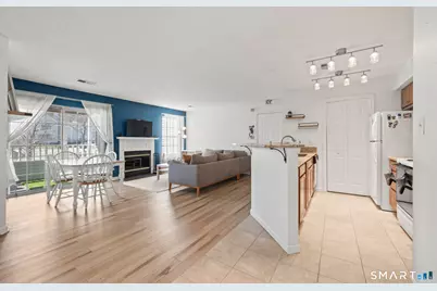 1 Forest Glen Circle #11, Middletown, CT 06457 - Photo 1