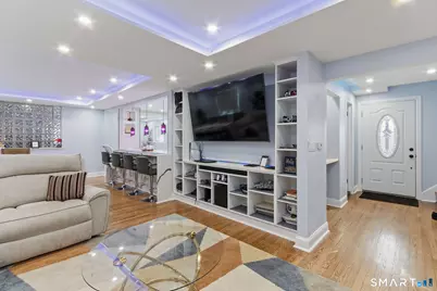 589 Racebrook Road, Orange, CT 06477 - Photo 4