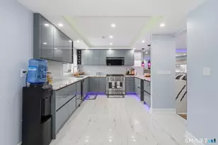 589 Racebrook Rd, Orange, CT 06477 - Photo 14