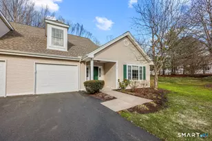 10 Eaton Cir, West Hartford, CT 06117 - Photo 2