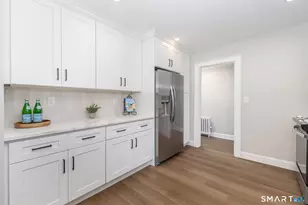 51 Hepburn Rd, Hamden, CT 06517 - Photo 4