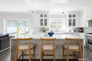 27 Raymond St, New Canaan, CT 06840 - Photo 6