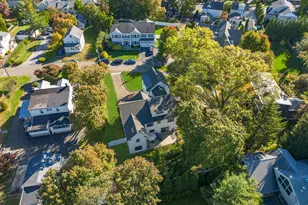 27 Raymond St, New Canaan, CT 06840 - Photo 30