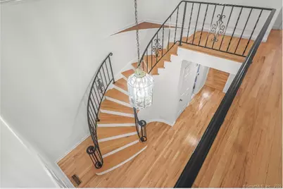 35 Jordan Lane, Stamford, CT 06903 - Photo 6