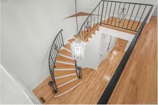 35 Jordan Ln, Stamford, CT 06903 - Photo 6