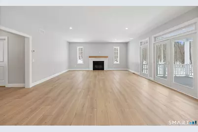 27 Greenwich Place, Colchester, CT 06415 - Photo 4