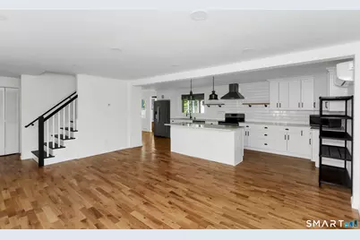 33 Imperial Drive, South Windsor, CT 06074 - Photo 6