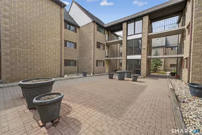 181 Loomis Drive #APT 140, West Hartford, CT 06107 - Photo 2