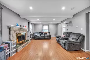 30 Clinton Pl, Wallingford, CT 06492 - Photo 6