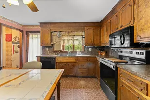 1000 Main St, Somers, CT 06071 - Photo 14