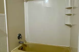 146 Carriage Path S, Milford, CT 06460 - Photo 6