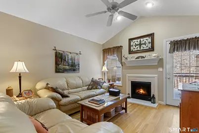 177 Julia Court #177, Newtown, CT 06482 - Photo 10