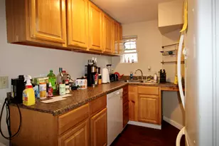 38 Denison Ave, New London, CT 06320 - Photo 4